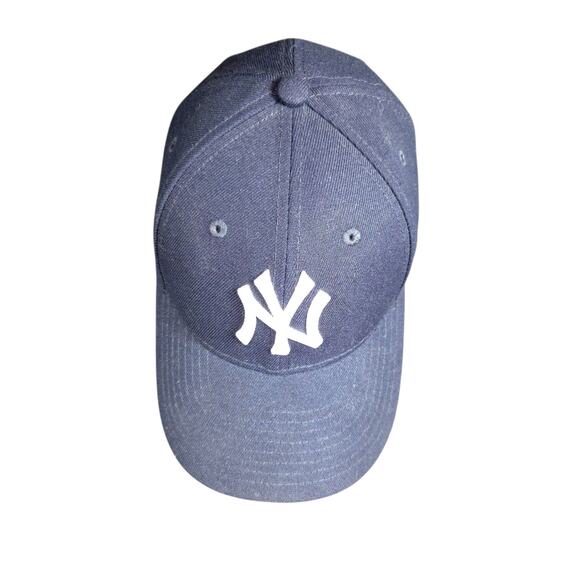 New York Yankees New Era 9Forty Kids Youth Navy Adjustable Baseball Cap Hat - Picture 5 of 9